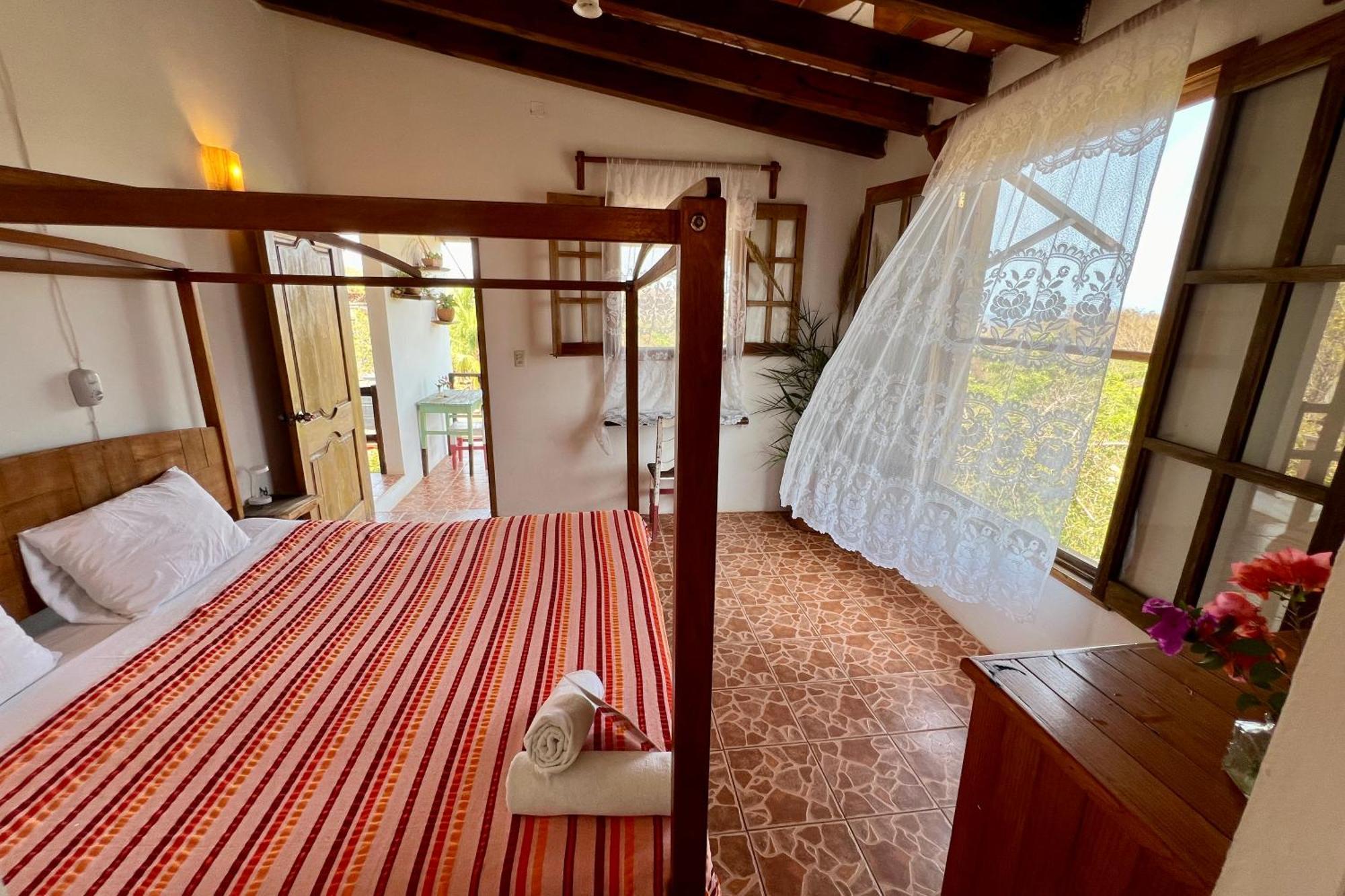 Casa Azar Hotel Масунте Екстериор снимка